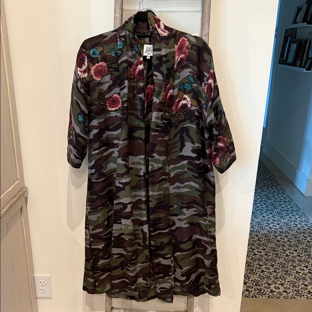 Ivy Jane Green Camouflage Floral Kimono